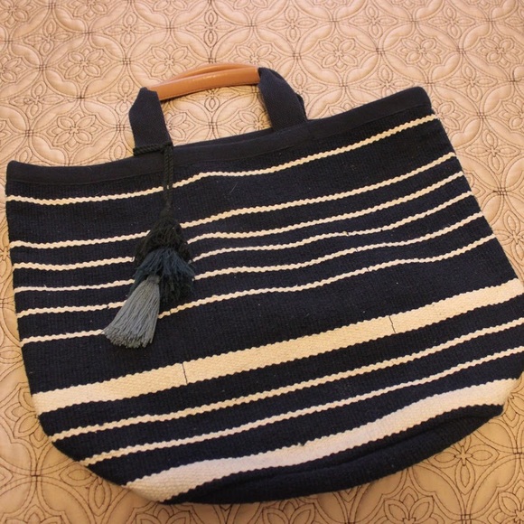 LOFT Handbags - Loft Striped Beach Bag